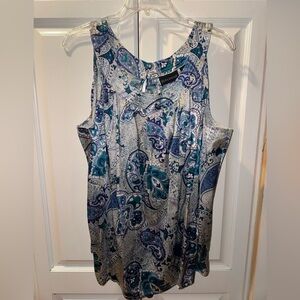 “Dialogue” Tank Top with Quilting and Button Detail Size XL